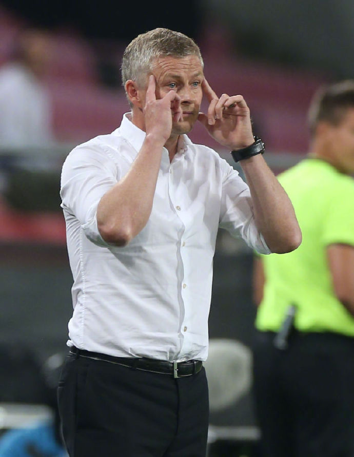 开云体育-赛地聚焦——法甲今夜热度飙升，塞维利亚扳平良机，质疑声仍在，临场指挥获称赞的简单介绍